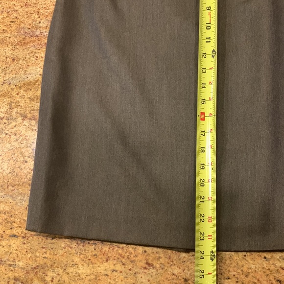 CERRUTI 1881 VINTAGE LUXURY WOOL BROWN SKIRT WITH CENTER BACK SLIT - Picture 7 of 8